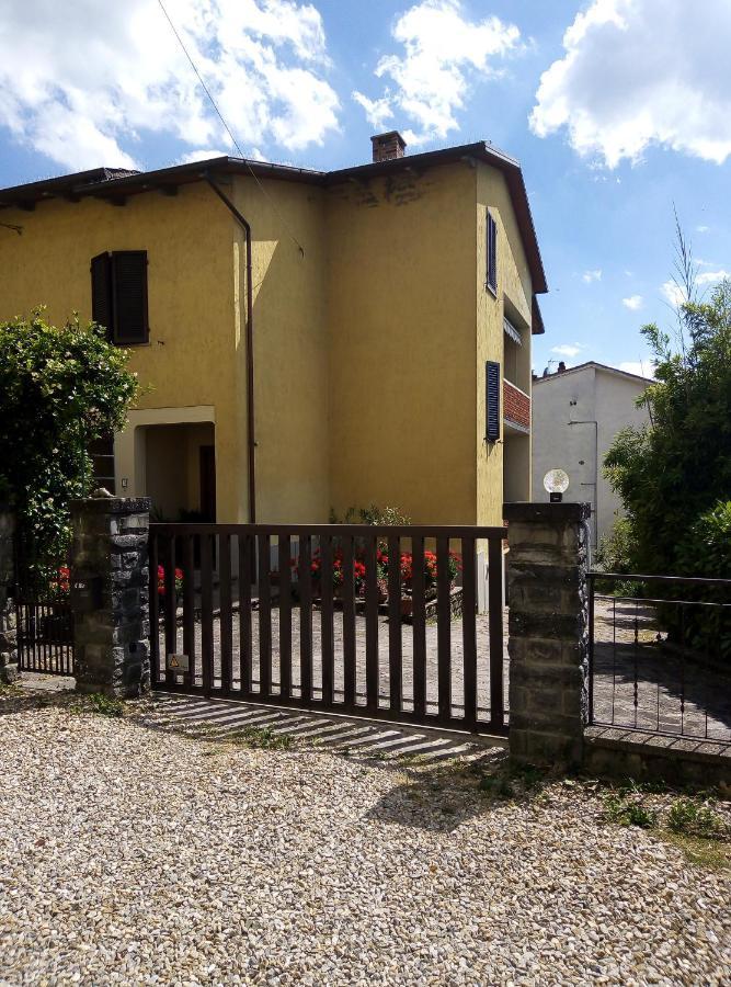 Casa Vacanze Dalla Nonna Apartment Bibbiena Bagian luar foto